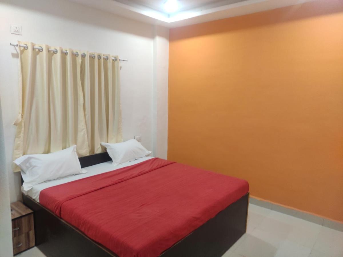Hotel Sai Santosh Shirdi Ngoại thất bức ảnh