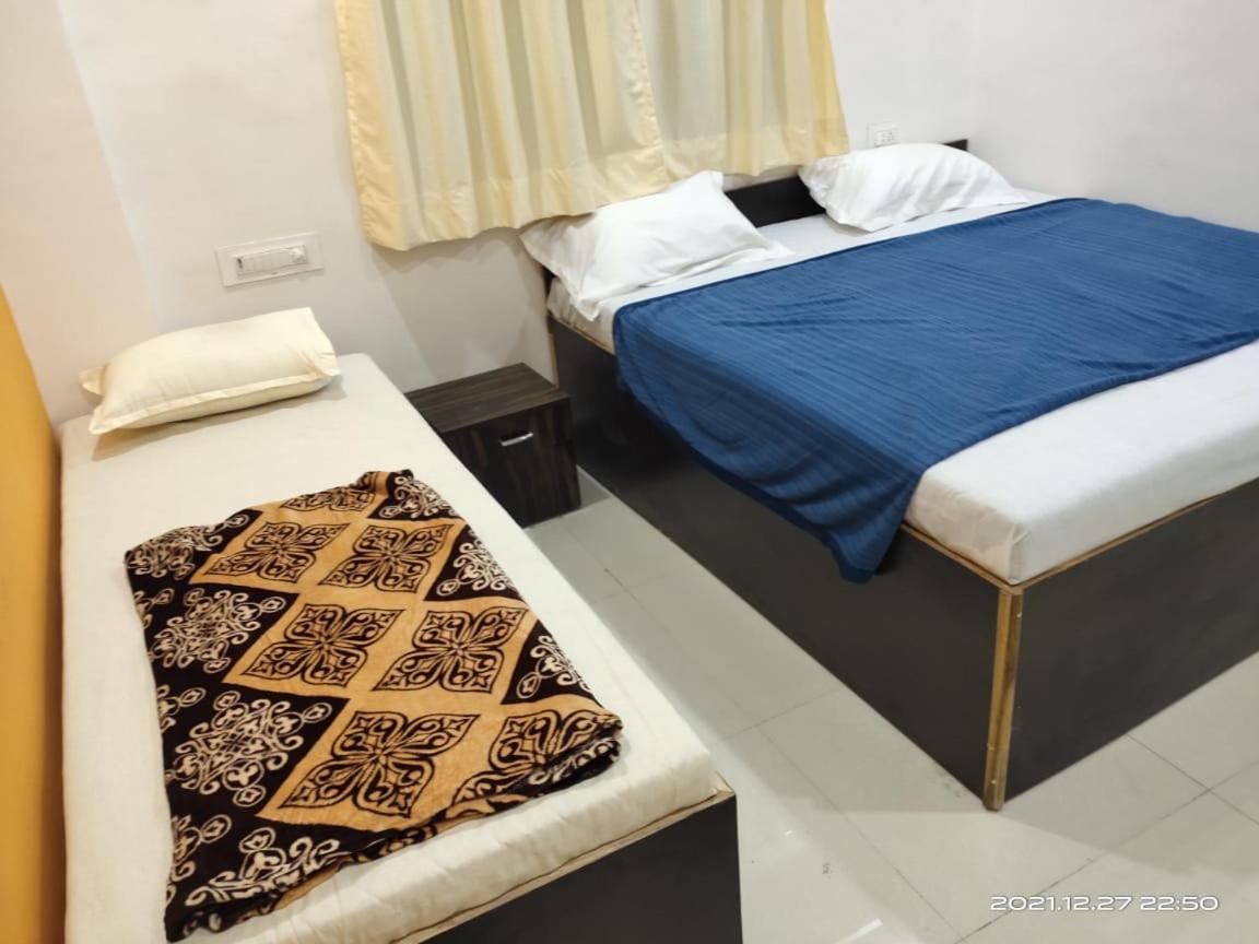 Hotel Sai Santosh Shirdi Ngoại thất bức ảnh