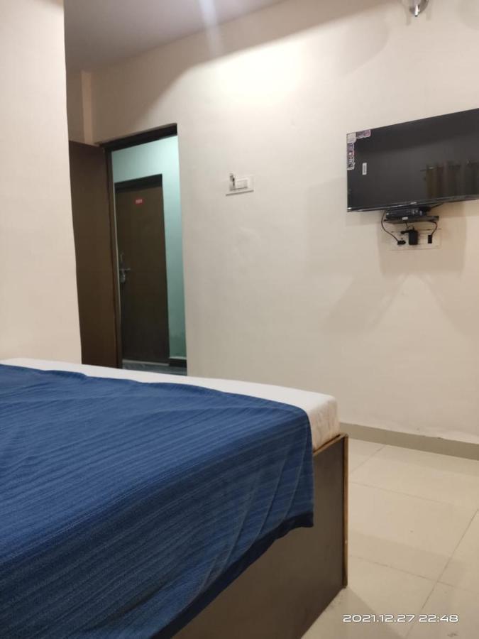 Hotel Sai Santosh Shirdi Ngoại thất bức ảnh