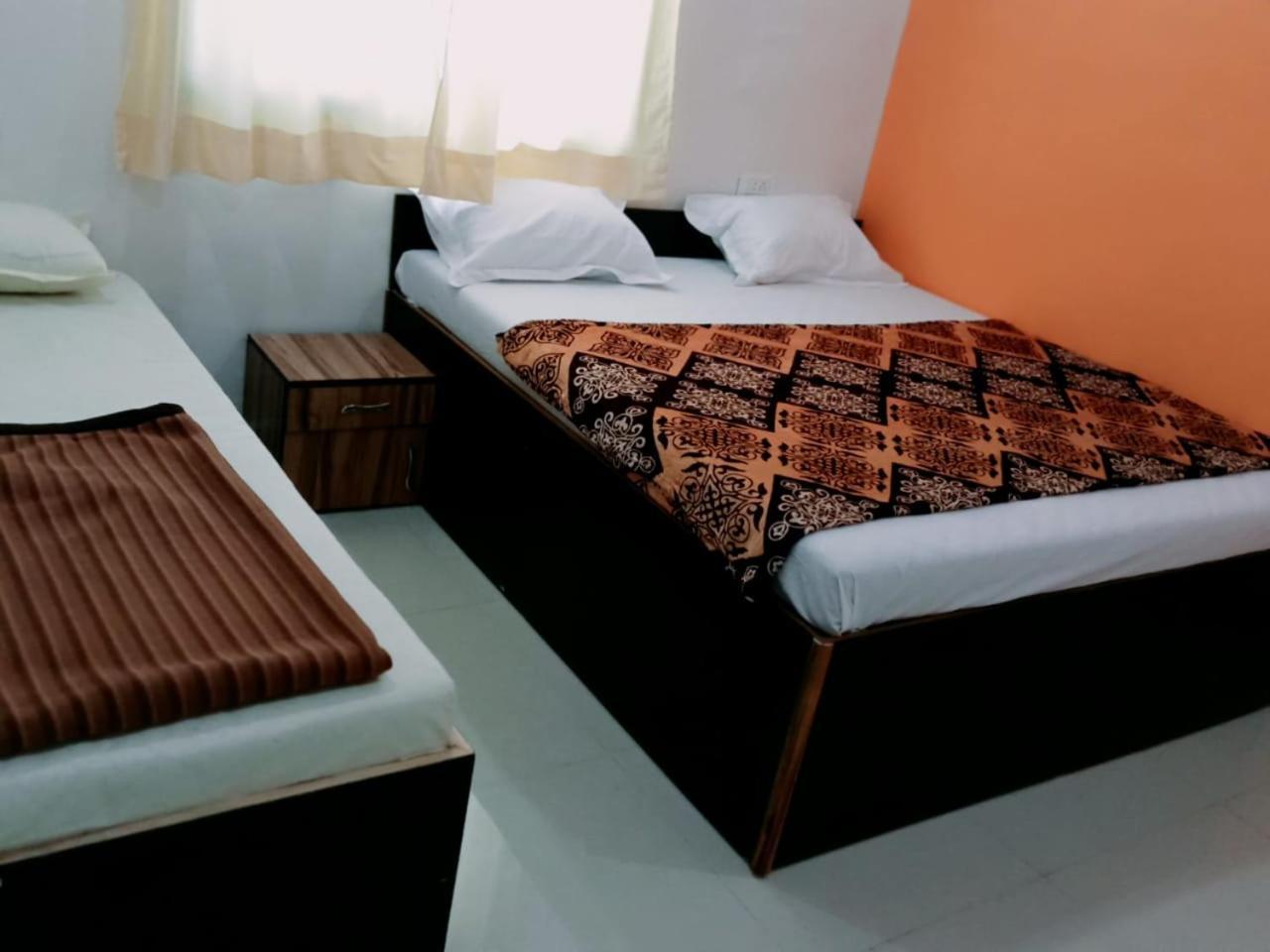 Hotel Sai Santosh Shirdi Phòng bức ảnh